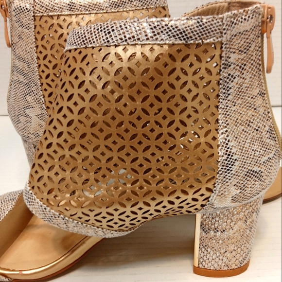 Ashro Open Toe Block Heel Booties Gold & Snake Print Sz 8.5 - Picture 8 of 13